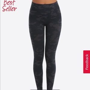 BLACK Spanx’s leggings
